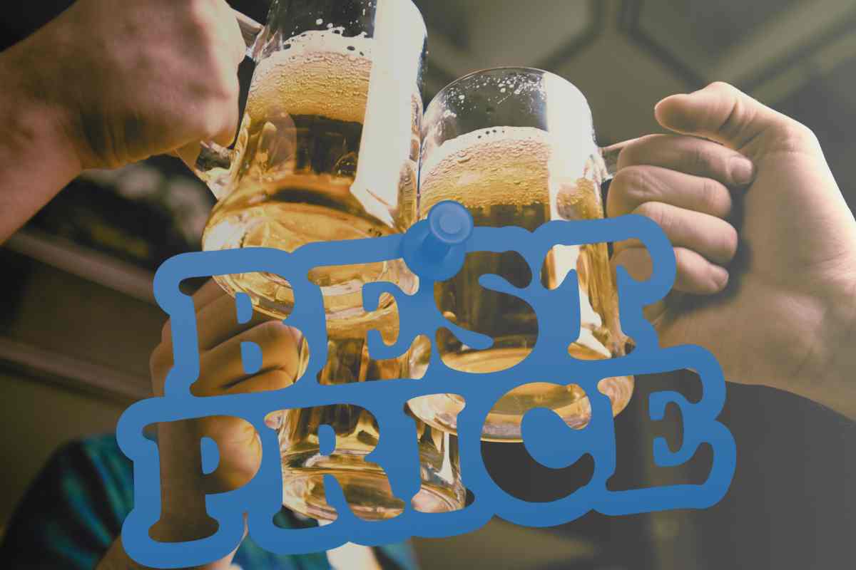 persone brindano con birra e davanti la scritta best price